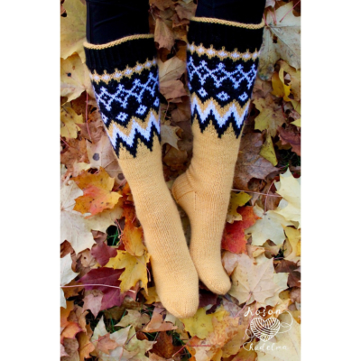 Ruska kirjoneulesukat ohje, FIN