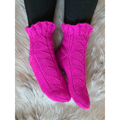 Söpöstelysukat ohje, FIN