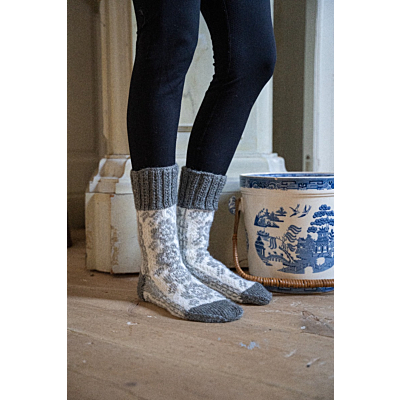 Blomster socks pattern, ENG/SWE