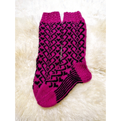 Sydänsade-sukat ohje, FIN