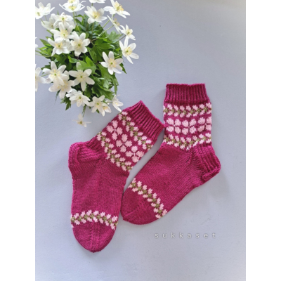 Vuokko-sukat ohje, FIN