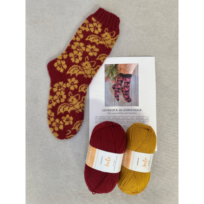 Lepakoita ja leimukukkia lankaohjepaketti - tumma punainen/sinappi