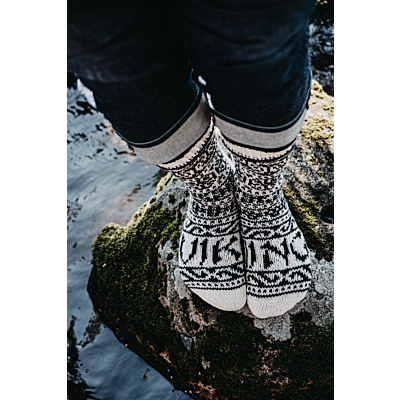 Harald (lyhyet), musta/valkoinen, koko 38-40