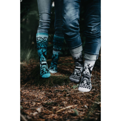 Metsän ruhtinas kirjoneulesukat ohje, FIN