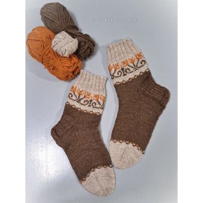 Inkalilja-sukat ohje, FIN