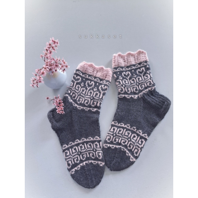 Koru-sukat ohje, FIN